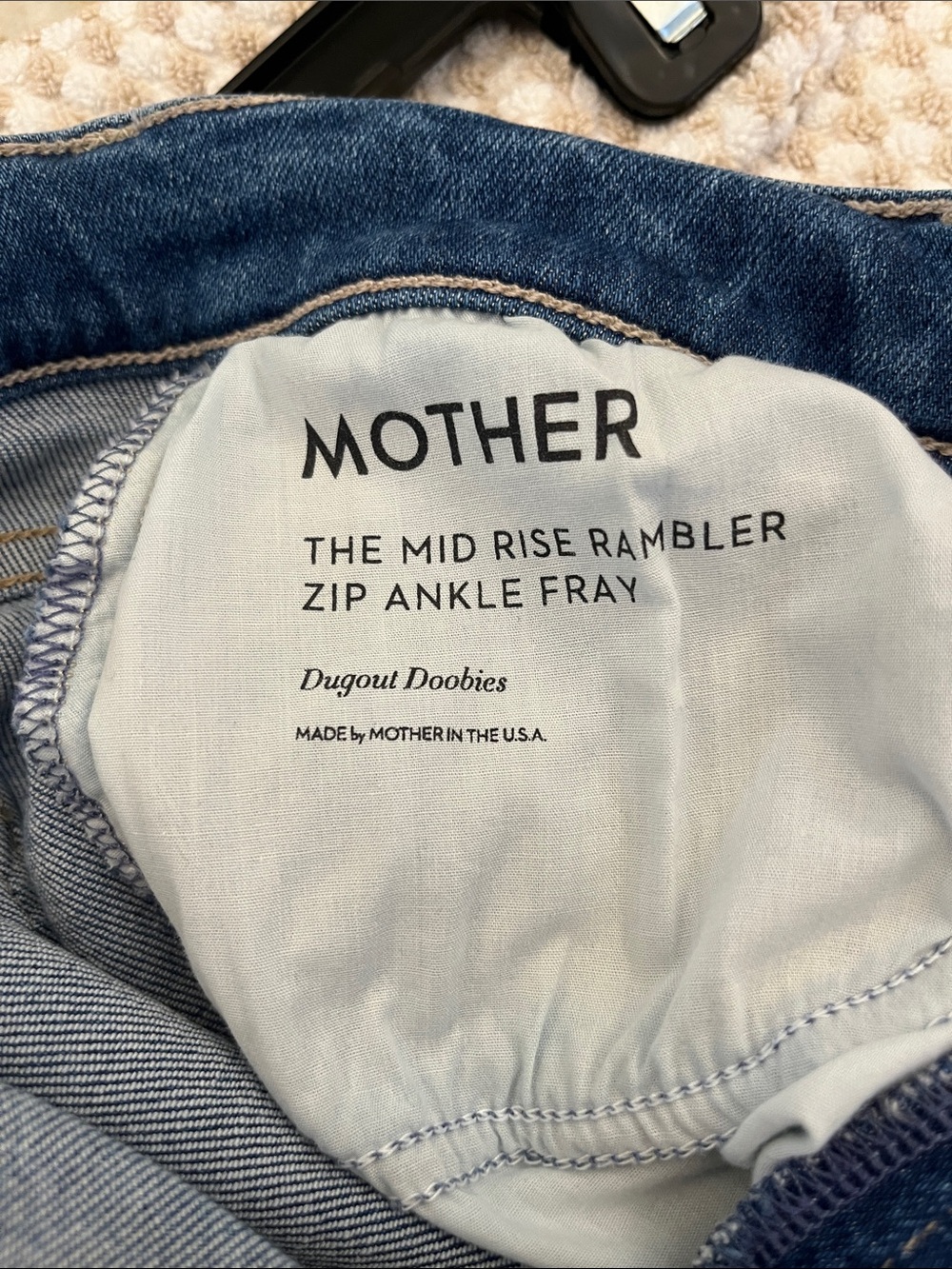 MOTHER Cropped Straight-Leg Jeans in Medium Blue - Picture 4 of 5